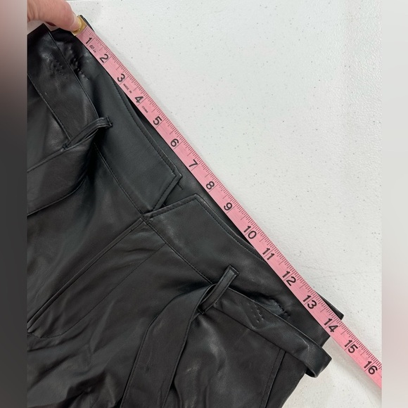 Paige Melila Black Vegan Leather Paperbag Waist Straight Leg Cropped Pants Sz 4 - Picture 5 of 13